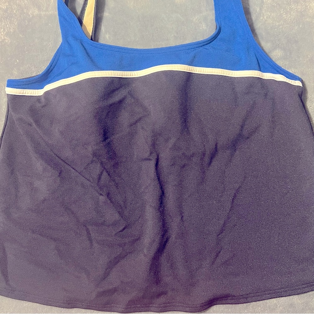 Land’s End tankini top, 18 WP, navy and royal blue color block